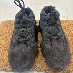Yeezy 500 Black - Size 11